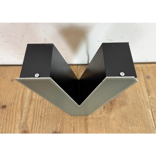 1970s Vintage Grey Illuminated Letter V, 1970s For Sale - Image 5 of 11