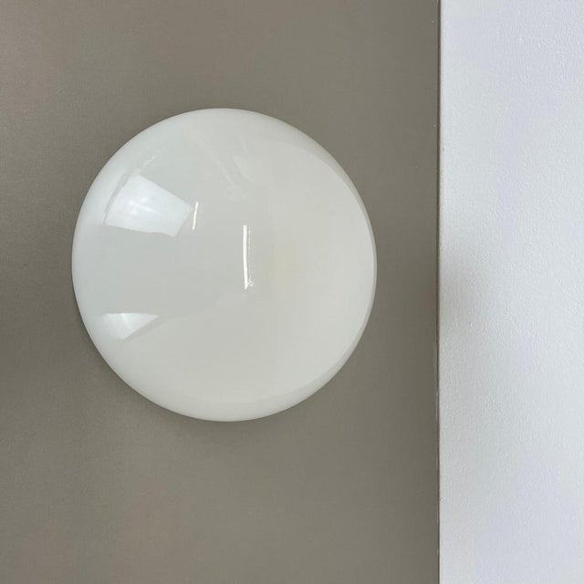 Wilhelm Wagenfeld Vintage Glass Wall Light from Wilhelm Wagenfeld, 1950s For Sale - Image 4 of 17