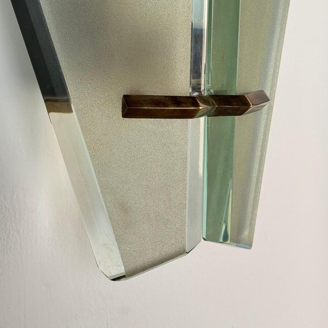Vintage Model 1943 Wall Lights in Frosted and Bevelled Glass by Max Ingrand for Fontana Arte, 1950s, Set of 2 For Sale - Image 9 of 18