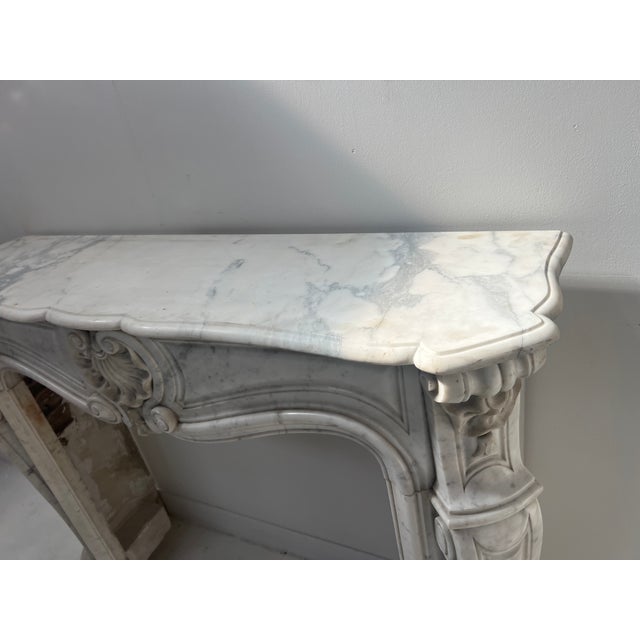 Louis XV Style Fireplace in White Veined Carrara Marble, 1800s For Sale - Image 14 of 15