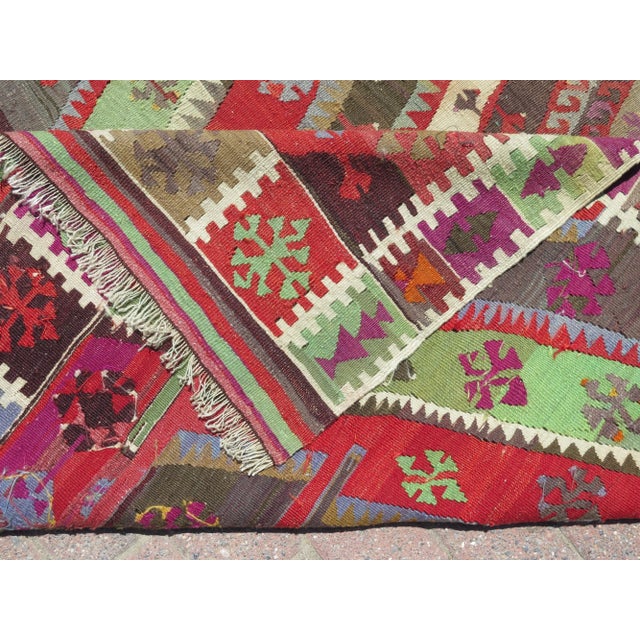 Mid 20th Century Mid 20th Century Vintage Handwoven Turkish Tribal Kilim Area Wool Rug For Sale - Image 4 of 10