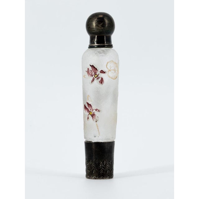 Glass Art Nouveau Perfume Bottle in Polychrome Glass with Integral Burnished Metal Frame, 1900-1910 For Sale - Image 7 of 12