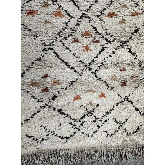Small Mid-Century Moroccan Tribal Beni Ouarain Rug, 1940s For Sale - Image 14 of 17