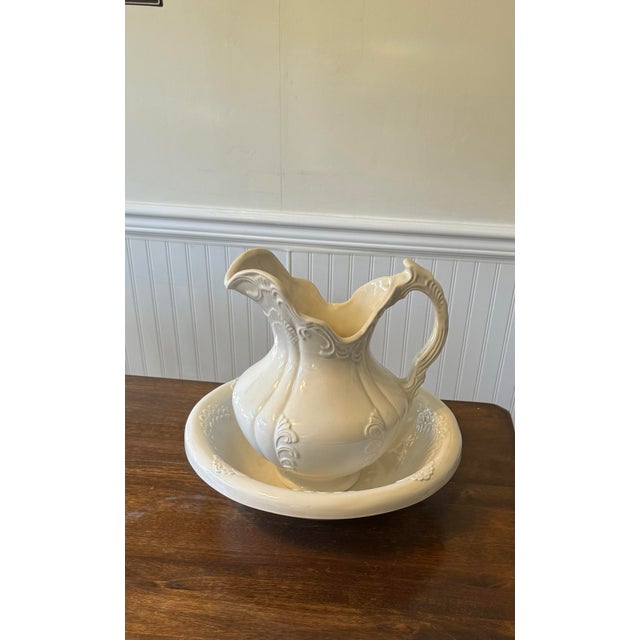 Farmhouse Vintage Pitcher and Washbasin Set For Sale - Image 3 of 12