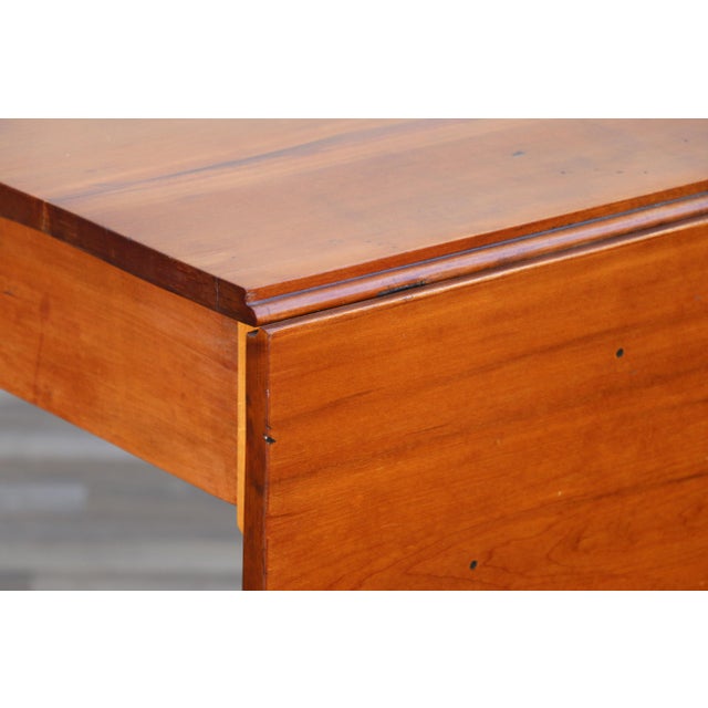 Antique 1920s Farmhouse Drop-Leaf Butterfly Dining Table With Turned Legs For Sale - Image 12 of 18