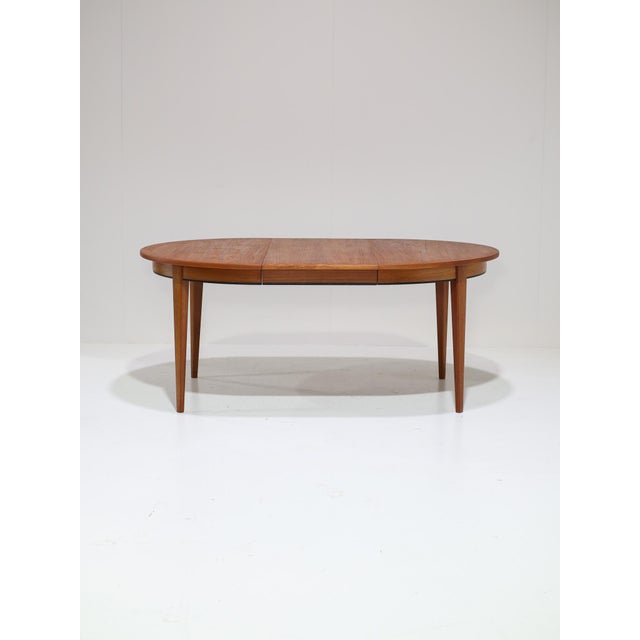 Gunni Omann Model 55 Extendable Dining Table in Teak from Omann Jun, Denmark, 1960s For Sale - Image 4 of 18