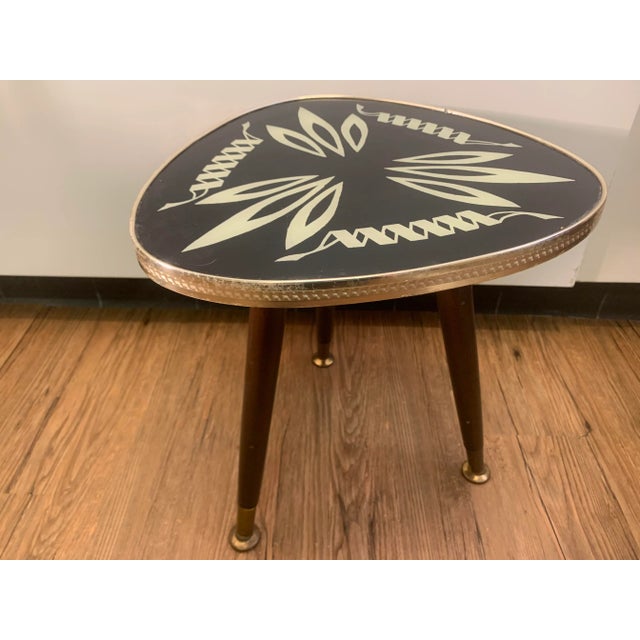 Kidney-Shaped Flower Table or Plant Stand, 1950s For Sale - Image 4 of 8