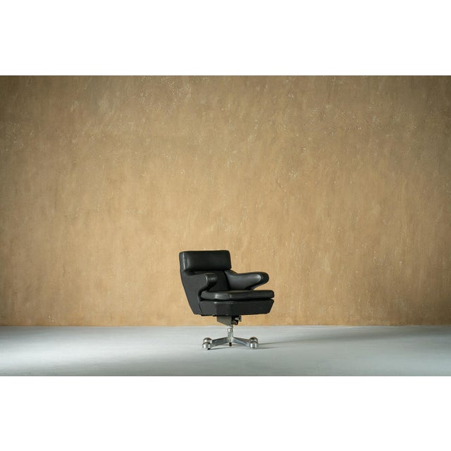 Black Leather Armchair on Wheels, Italy, 1970s For Sale - Image 12 of 14