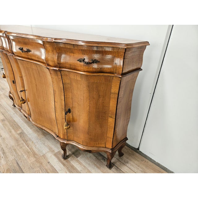 Baroque Baroque-Style Walnut Sideboard with Four Doors and Four Drawers, 1960 For Sale - Image 3 of 18