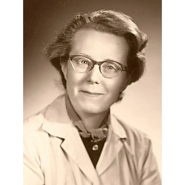 Lisa Johansson-Pape 'Senator' Floor Lamp for Innolux Oy in White For Sale - Image 9 of 10