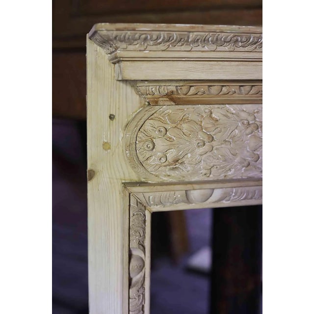 Pine Mantel Antique Petite Scale English Georgian Style - Hand Carved For Sale In New York - Image 6 of 9