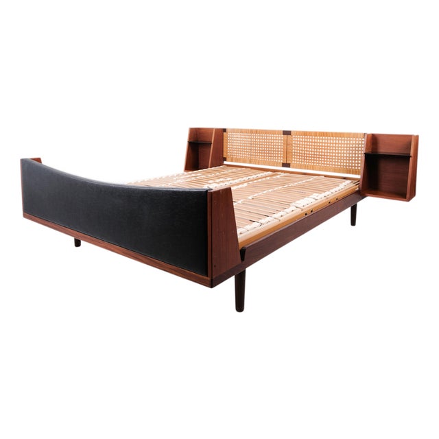 Model GE 701 Double Bed in Teak with Cane Weaving by Hans J. Wegner for Getama, 1950s For Sale