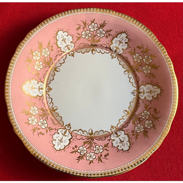 English Large Aynsley Pink & Gold Foliage English Bone China Porcelain 10 3/4" Charger Plate or Round Serving Platter For Sale - Image 3 of 6
