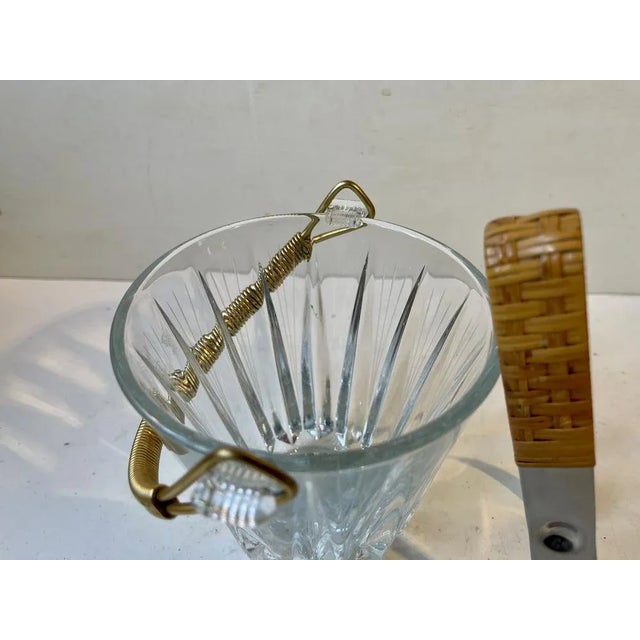 1960s Italian Modern Etched Crystal Ice Bucket with Rattan Tong, 1960s, Set of 2 For Sale - Image 5 of 7