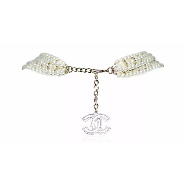 2012 Chanel Necklace Métiers d'Art Paris Gripoix Bombay Pearls Goossens Camellia Multistrand Floral For Sale - Image 10 of 11