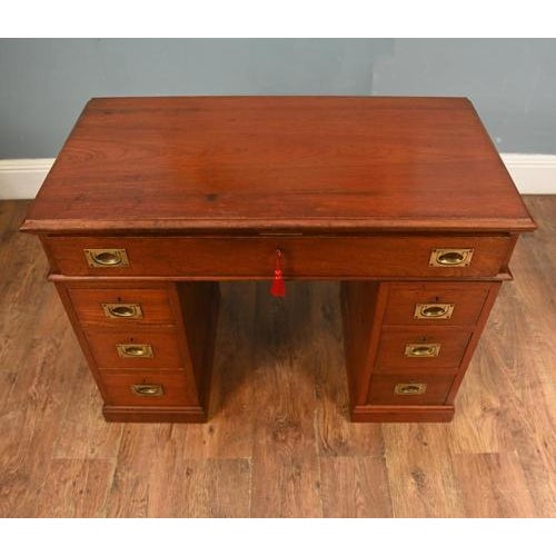 Military Campaign Pedestal Desk in Mahogany, 1880 For Sale - Image 10 of 15