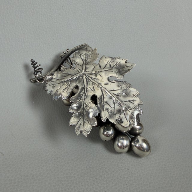 Decorative 800 Silver Bunch of Grapes, 20th Century For Sale - Image 6 of 11