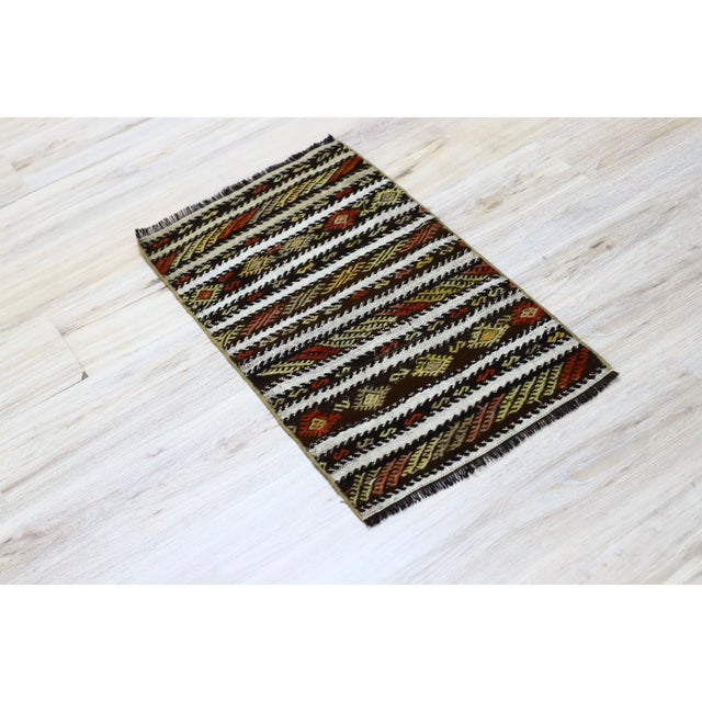 Rustic 1980s Southwestern Striped Cecim Kilim For Sale - Image 3 of 12