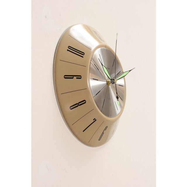 1940s German Art Deco Beige Wall Clock With Black Numerals by Welby For Sale - Image 5 of 11