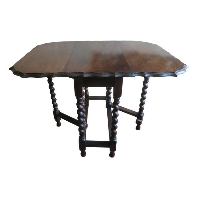 Spanish Patinated Extendable Farmhouse Dining Table in Oak, 1900s For Sale