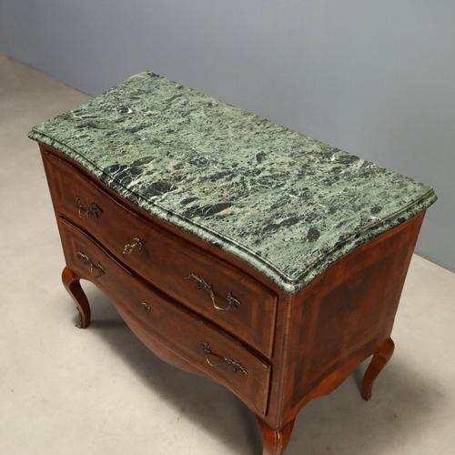 Brown Baroque Chest of Drawers in Walnut and Walnut Root For Sale - Image 8 of 11