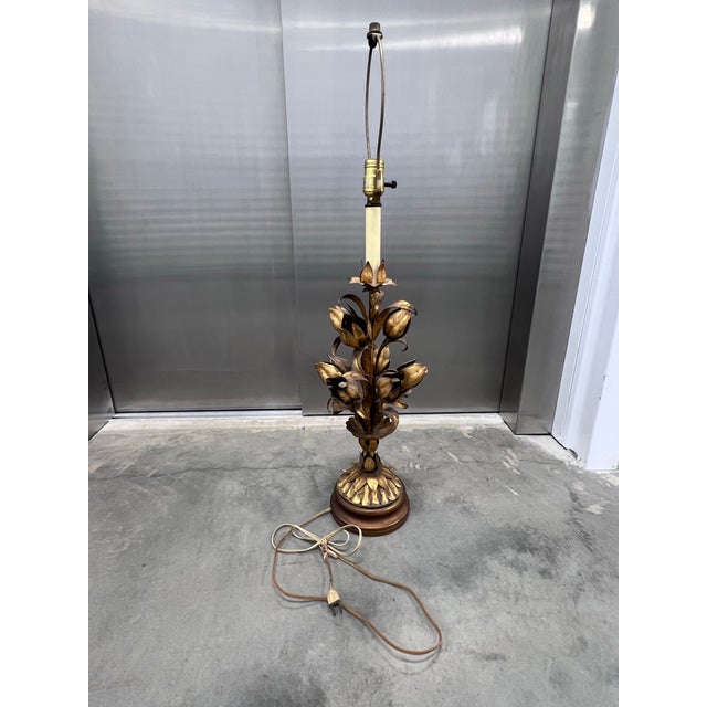 1950s Mid 20th Century Italian Gilt-Tole Tulip Table Lamp For Sale - Image 5 of 5