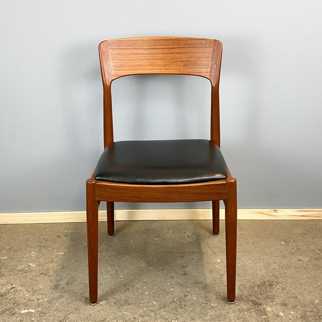 Dining Chairs in Teak and Leather by Henning Kjaernulf for Korup Stolefabrik, 1960s, Set of 6 For Sale - Image 6 of 16