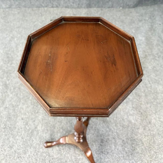 Kittinger Late 20th Century Kittinger Williamsburg Mahogany Candlestand No. 119 For Sale - Image 4 of 6