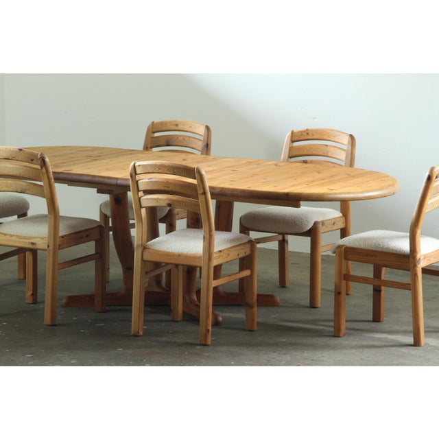 1980s Vintage Round Extendable Pinewood Dinning Table from Dyrlund, 1980s For Sale - Image 5 of 18