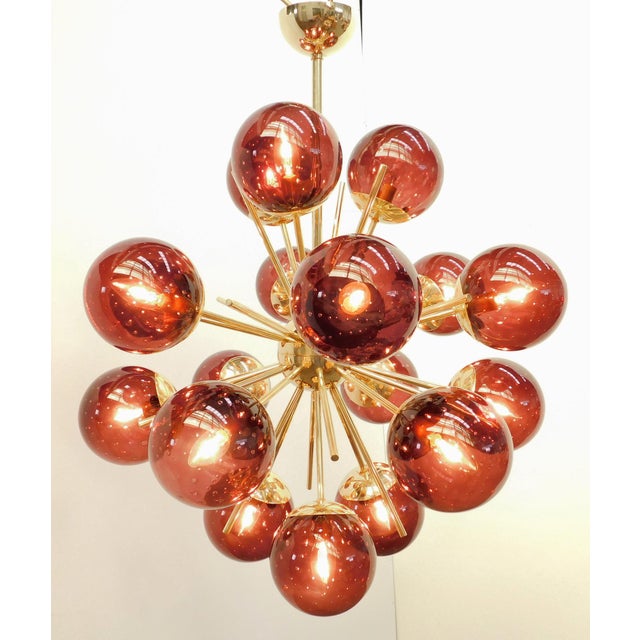 Fabio Ltd 21st Century Diciotto Polished Brass Amethyst Bubbles Murano Sputnik Chandelier by Fabio LTD For Sale - Image 4 of 5