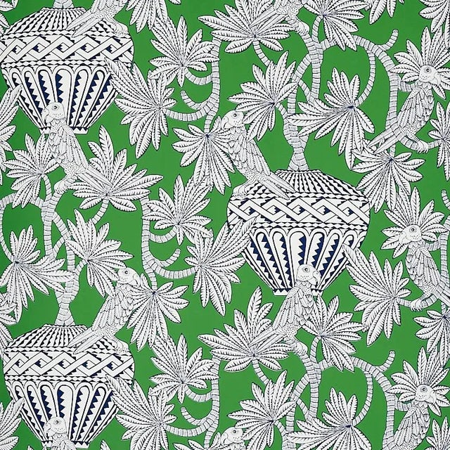 Schumacher Sample - Schumacher Santarem Wallpaper in Green For Sale - Image 4 of 4