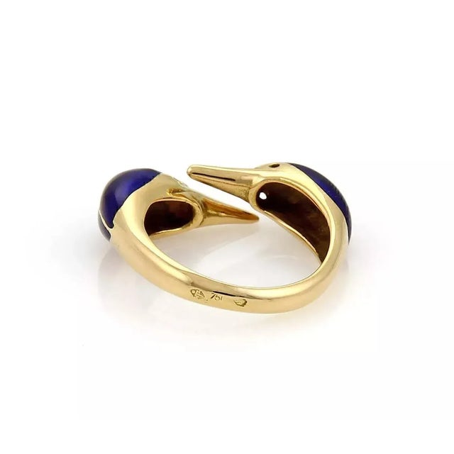 Two Birds Head Bypass 18k Yellow Gold & Enamel Ring For Sale - Image 4 of 5