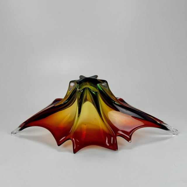 Murano Glass Bowl in Red, Green, & Yellow, Italy, 1960s, in Flawless conditions. Designed 1960 to 1969