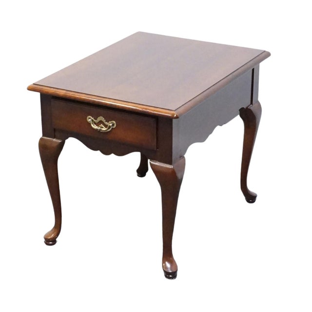 THOMASVILLE FURNITURE Collector's Cherry Traditional Style 21" Accent End Table 10131-210 22.5" High 21.5" Wide 27" Deep...