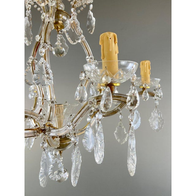 Early 20th Century Crystal and Brass Chandelier For Sale - Image 5 of 8