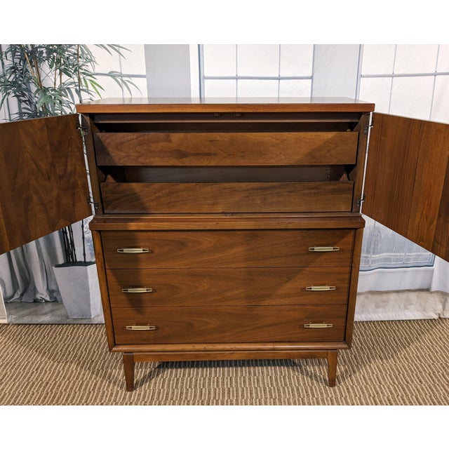 Mid 20th Century Broyhill Lenoir House Highboy Tallboy Dresser