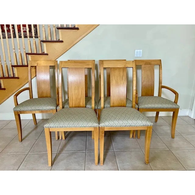 Beautiful Ethan Allen Dinning Set Maple Wood, rectangular table with 2 leaves, 6 chairs. Recently reupholstered seats....