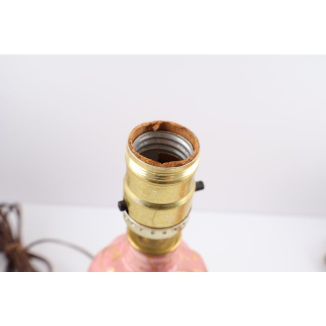 Vintage Pink Ceramic Bow Lamps With Gold Accents Hollywood Regency, 12 In - a Pair For Sale In Philadelphia - Image 6 of 10