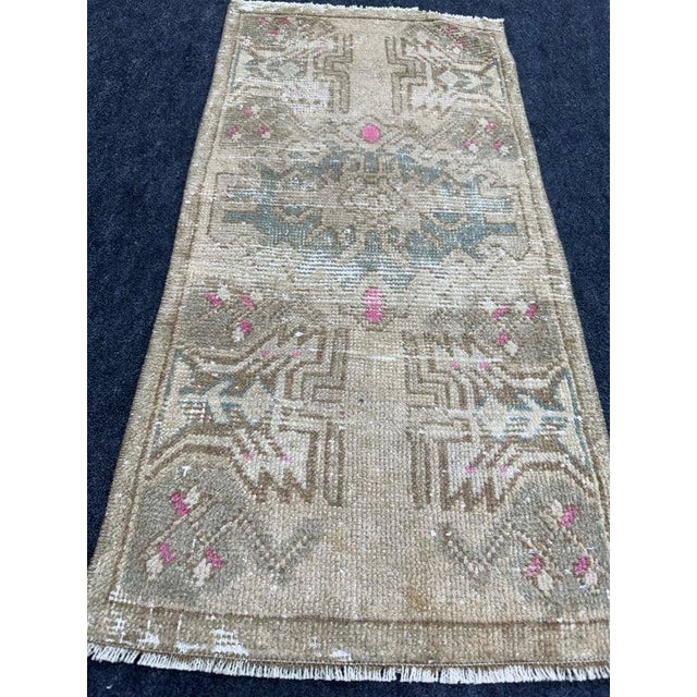 Contemporary Turkish Yastik Rug 1'5" x 2'10" For Sale - Image 3 of 5