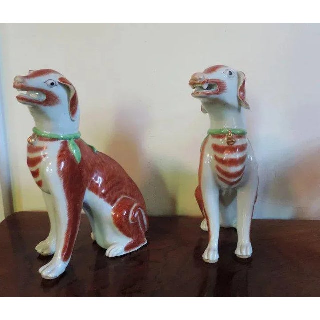 19th Century 19th Century Samson Paris Porcelain Figure Rose Hounds - a Pair For Sale - Image 5 of 11