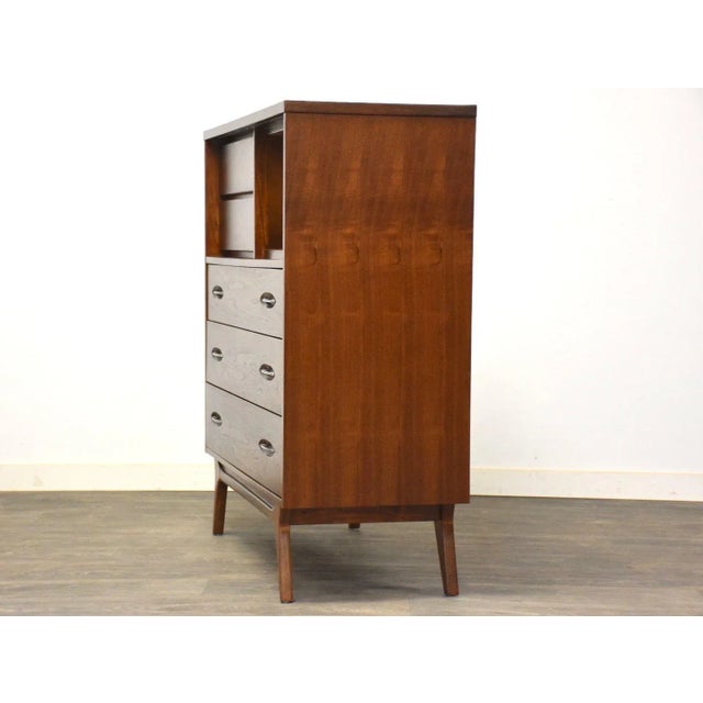 Mid-Century Modern Walnut Tall Dresser by Hooker For Sale - Image 3 of 11