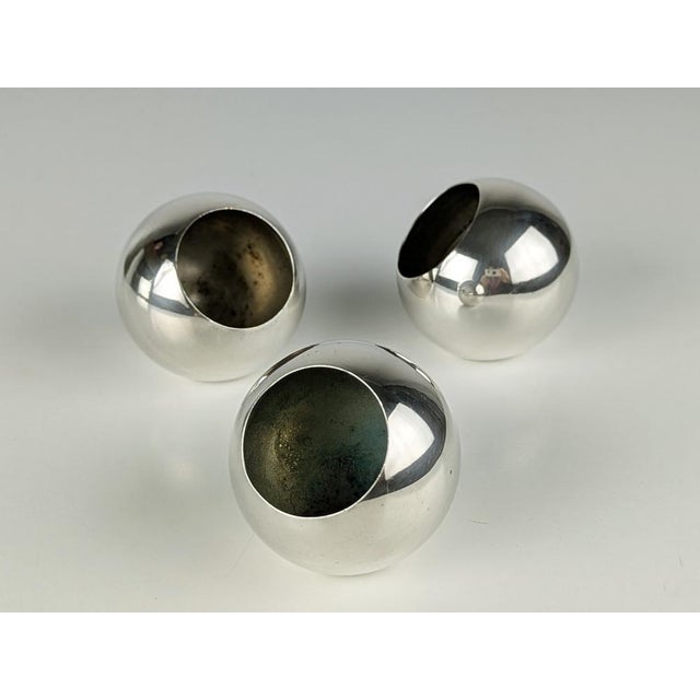 Lino Sabattini Silver-Plated Metal Unipersonale Ashtrays from Lino Sabattini, 1972, Set of 3 For Sale - Image 4 of 10