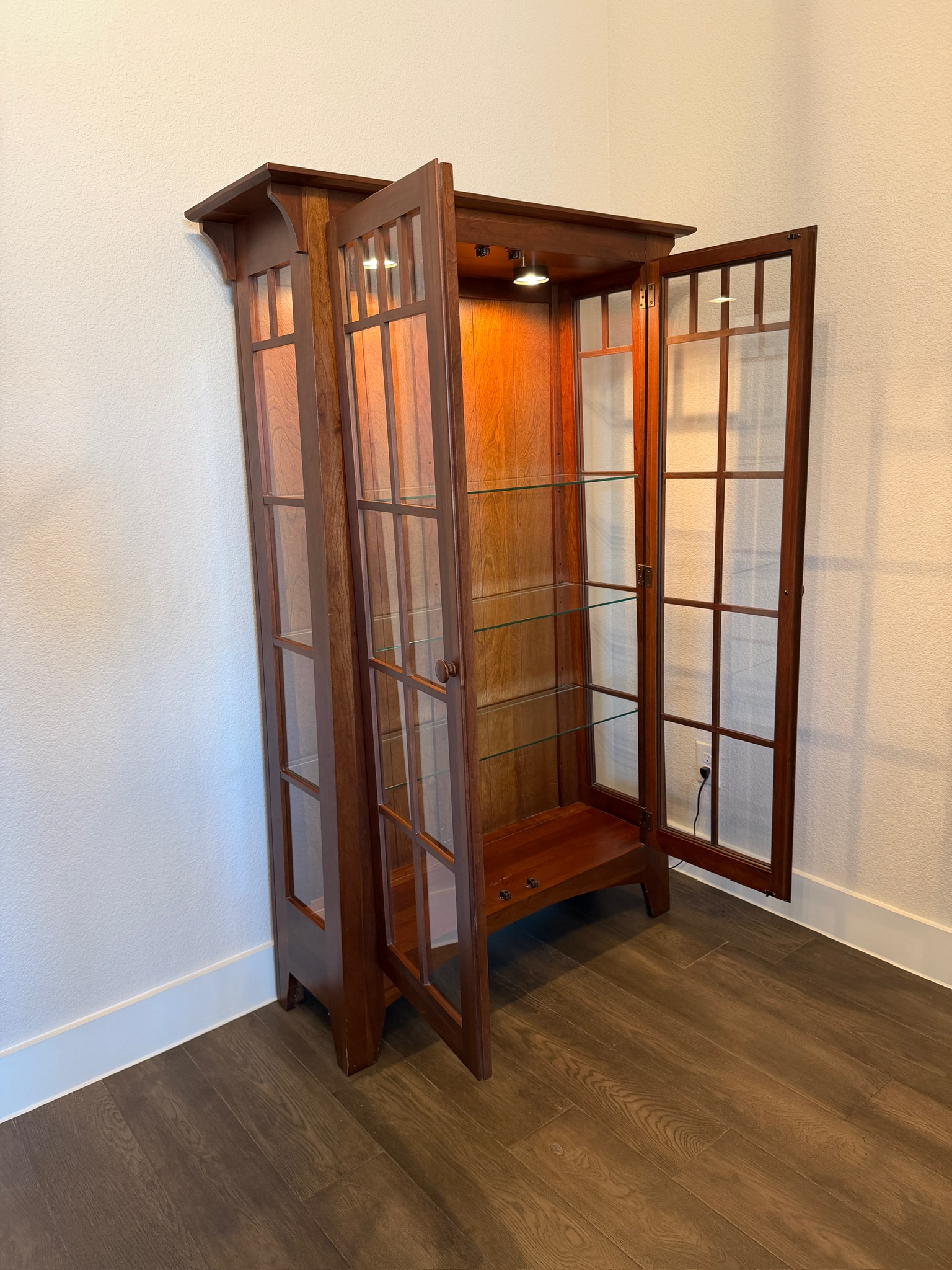 1990s Ethan Allen American Impressions Display Cabinet | Chairish