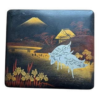 Antique 20th Century Japanese Lacquer Box with Fuji Landscape, 1920s For Sale