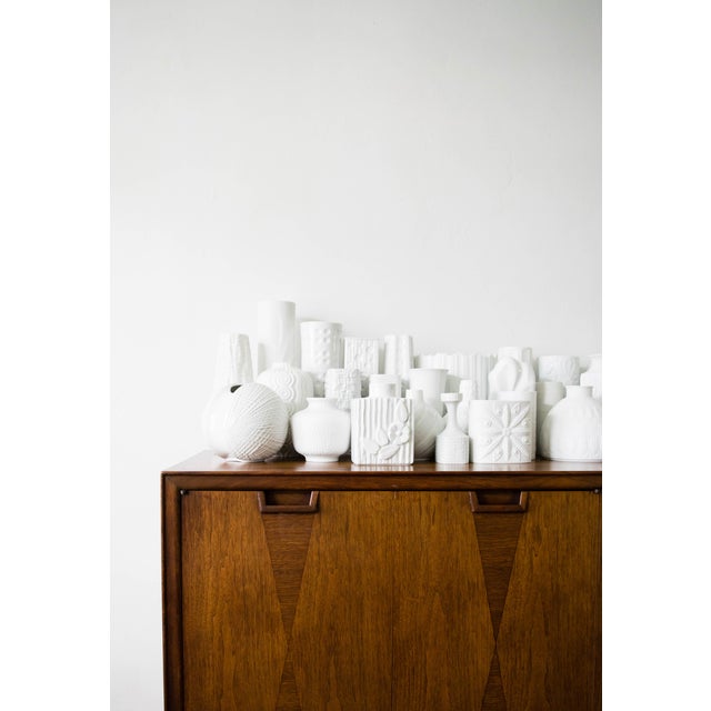 1960s Mid-Century Matte White Porcelain Vase Jaeger Germany For Sale - Image 4 of 10