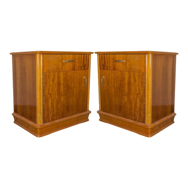 Pair of French Mid-Century Mahogany Veneered Nightstands With Original Hardware For Sale