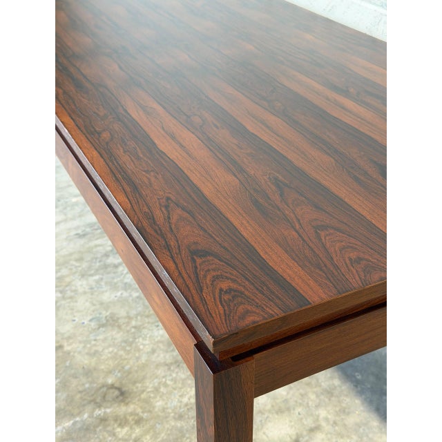 Minimalist Long Rectangular Rosewood Coffee Table Danish Vintage Mid-Century Modern 1960s For Sale In Los Angeles - Image 6 of 12