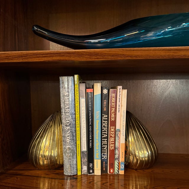 Jenfred Ware 1960s Pair of Brass Teardrop Bookends by Ben Seibel for Jenfred Ware For Sale - Image 4 of 8