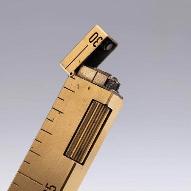 1960s Vintage 20th Century Novelty Foot Rule Lighter from Dunhill, England, 1960s For Sale - Image 5 of 12