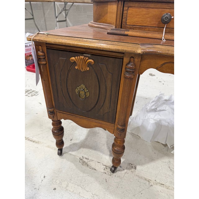 1920s Antique 1920s Wooden Vanity Dressing Table Made of Walnut For Sale - Image 5 of 12